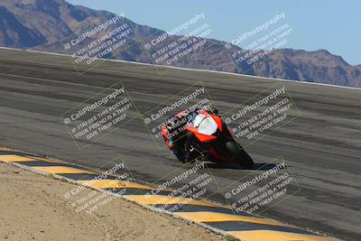 media/Mar-21-2025-CVMA Friday Practice (Fri) [[30cd4fe323]]/2-Racer 1/Session 2 (Bowl)/